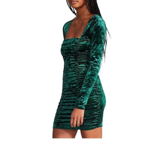 NWT Steve Madden Green Selena Velvet Long Sleeve Mini Dress Size Medium - Picture 1 of 9